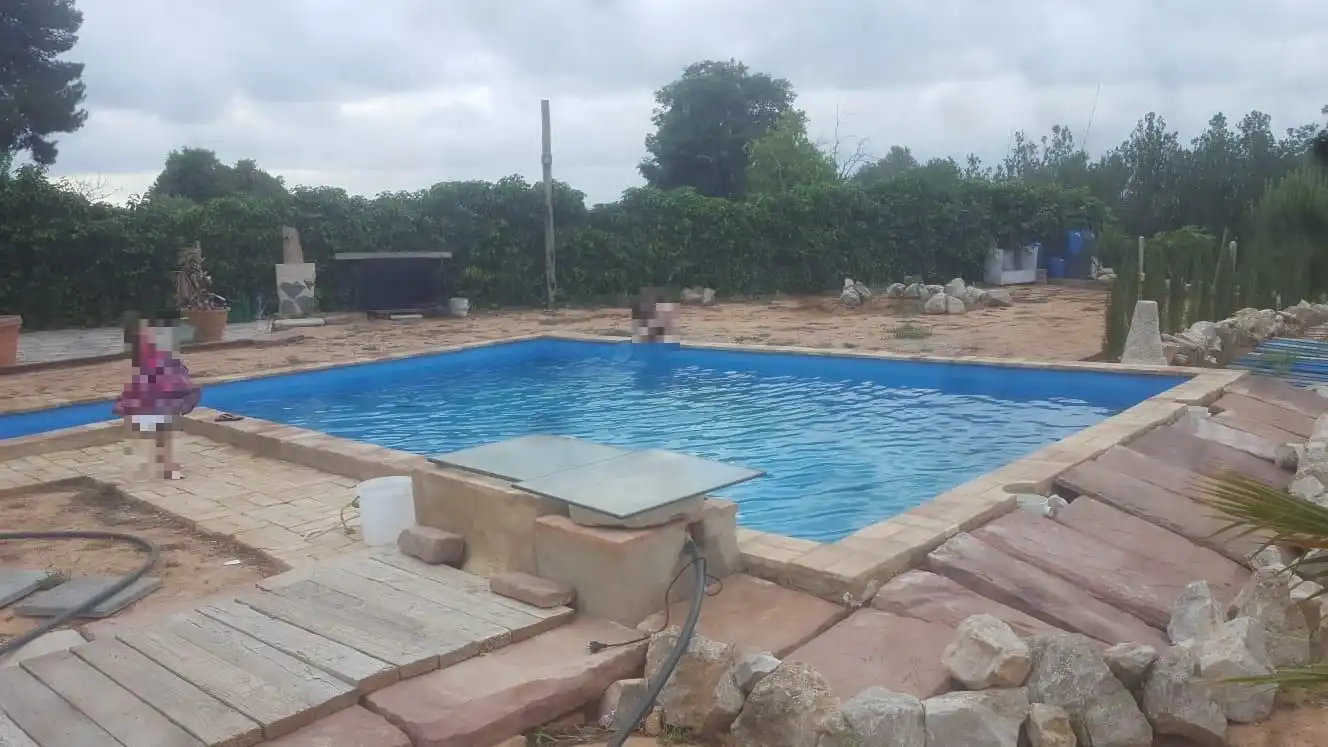 Swimming pool of Residential for sale in Godella