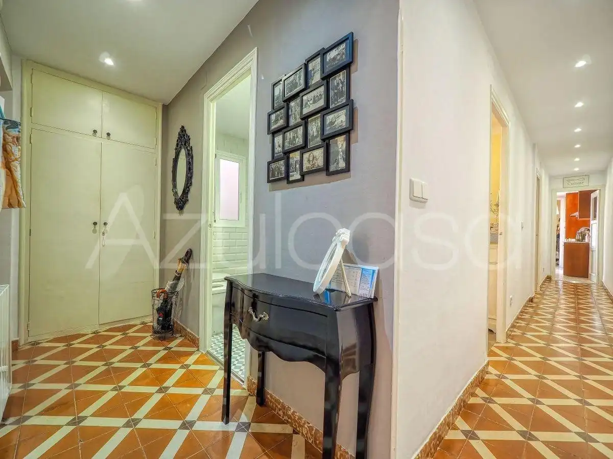 Flat for sale in Alicante / Alacant  with Air Conditioner, Heating and Terrace