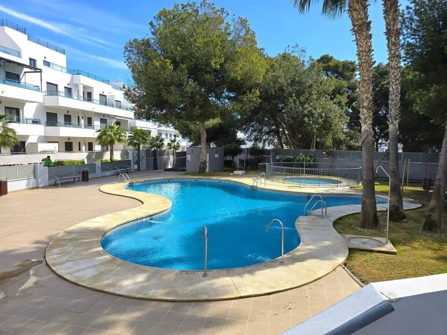 Piscina de Piso en venta en Garrucha con Aire acondicionado, Terraza y Trastero