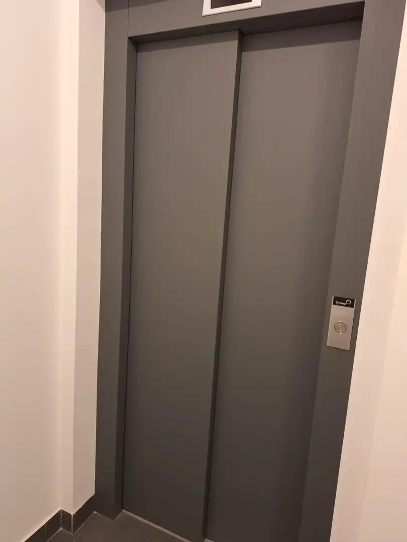 Apartamento con terraza en venta en Calle FRAGATA, imagen 6