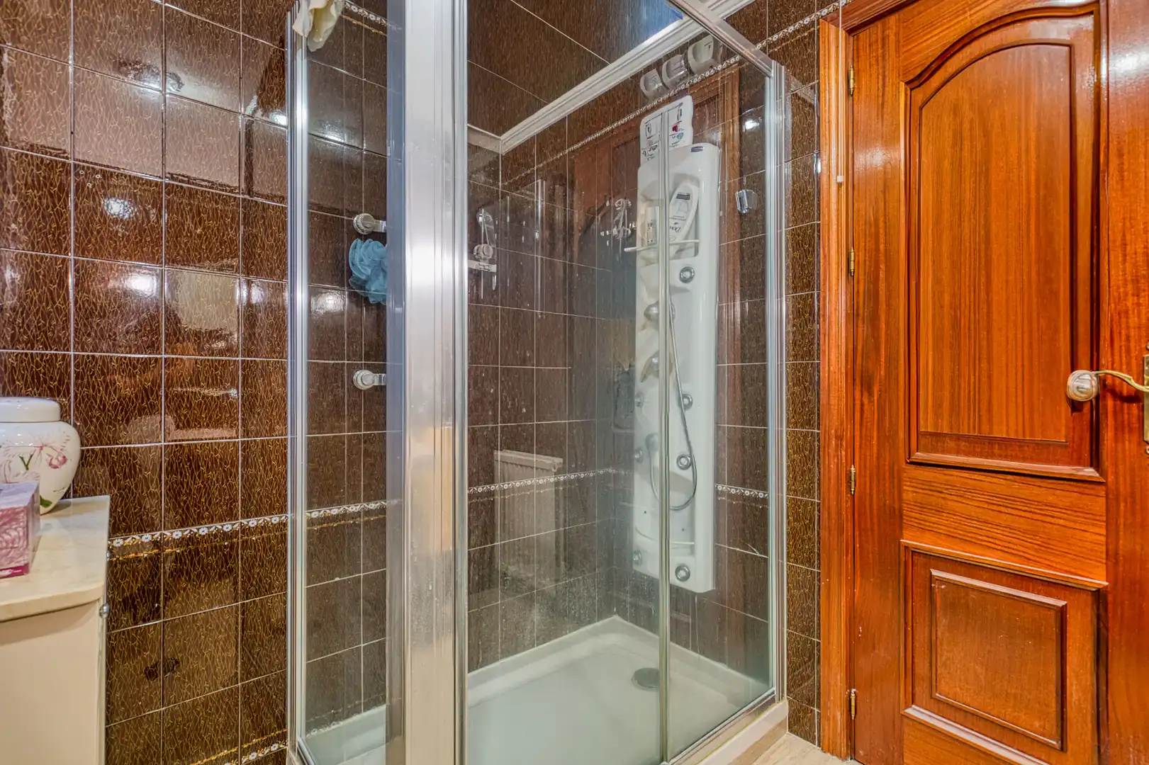 Bathroom of Flat for sale in Madrid  with Heating and Storage room