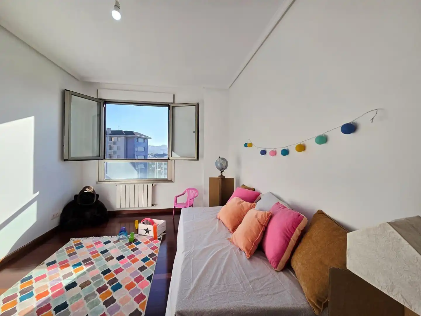 Schlafzimmer von Wohnung zum Verkauf in Santander mit Heizung, Privatgarten und Parkett