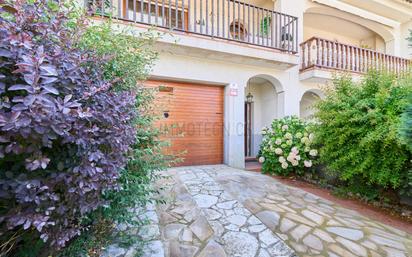 Exterior view of Single-family semi-detached for sale in Sant Iscle de Vallalta  with Terrace and Balcony