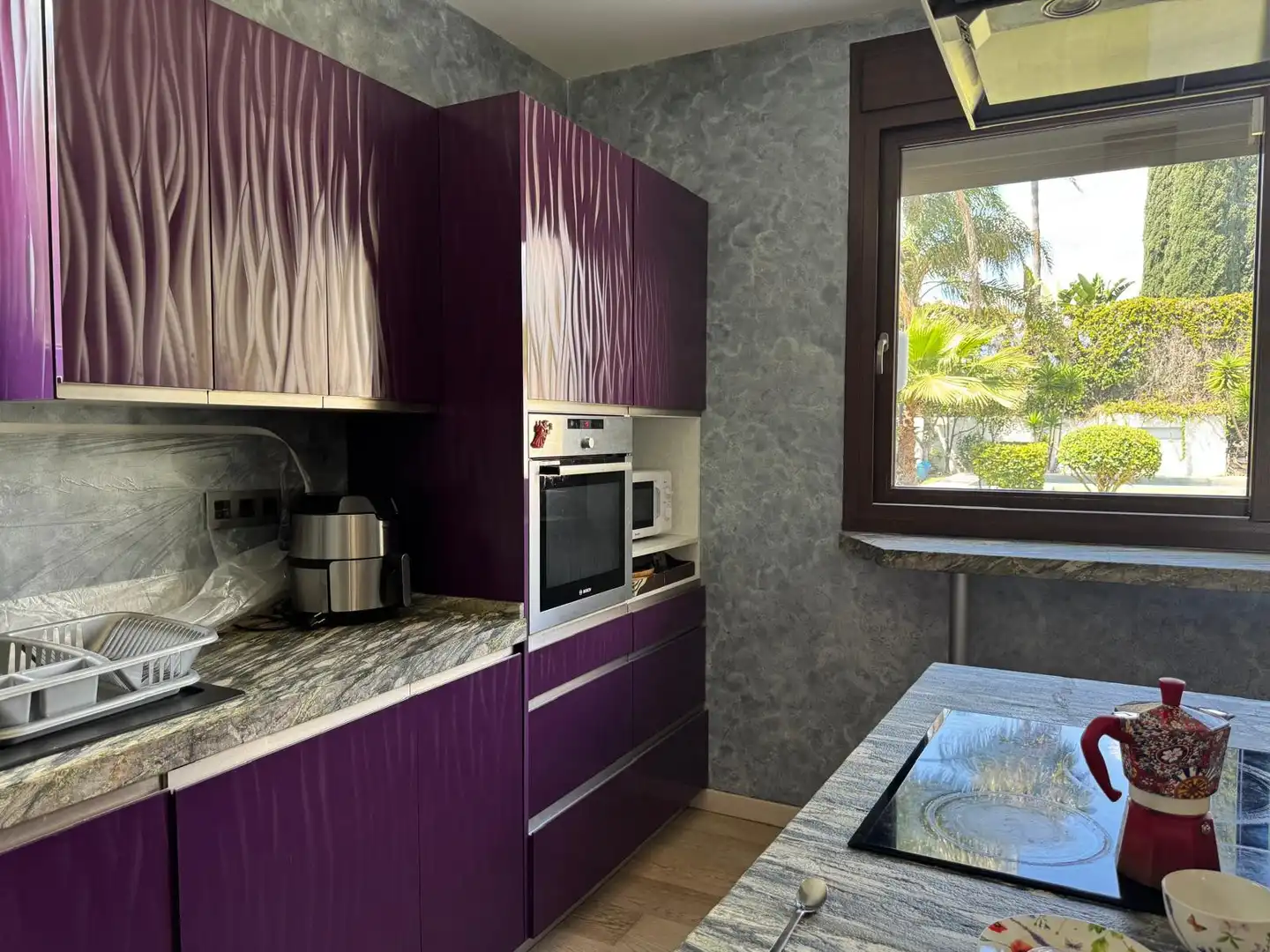 Cuina de Casa o xalet de lloguer en Marbella amb Aire condicionat, Calefacció i Jardí privat