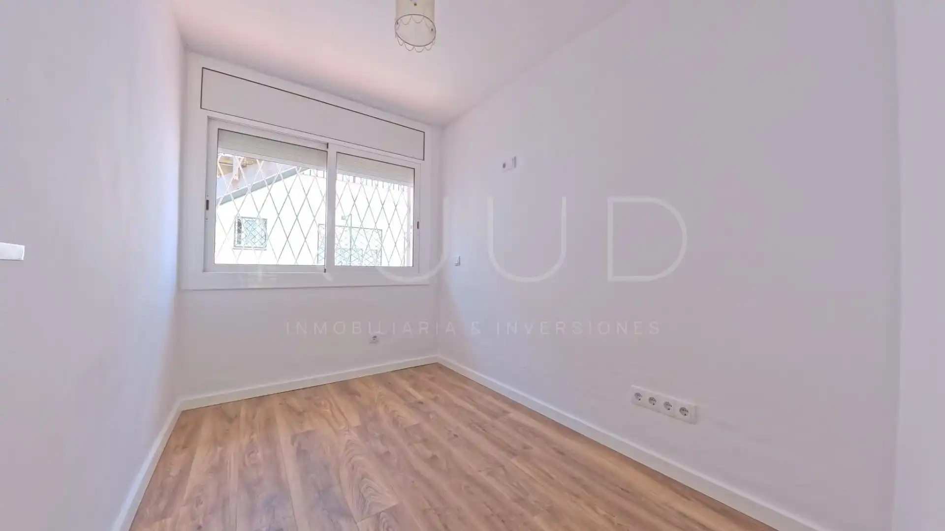 Bedroom of Flat for sale in Castelldefels  with Air Conditioner, Parquet flooring and Terrace