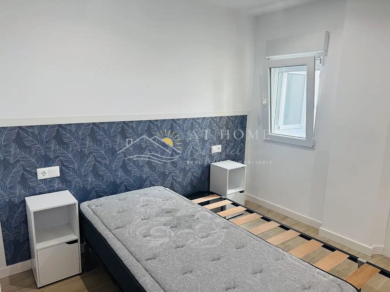 Dormitori de Apartament en venda en Nerja amb Terrassa, Piscina i Forn