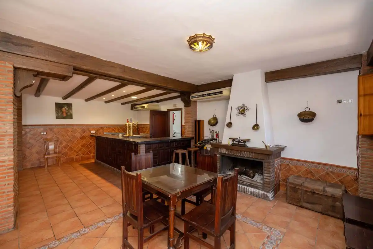 Küche von Country house zum Verkauf in Olvera mit Klimaanlage, Heizung und Privatgarten