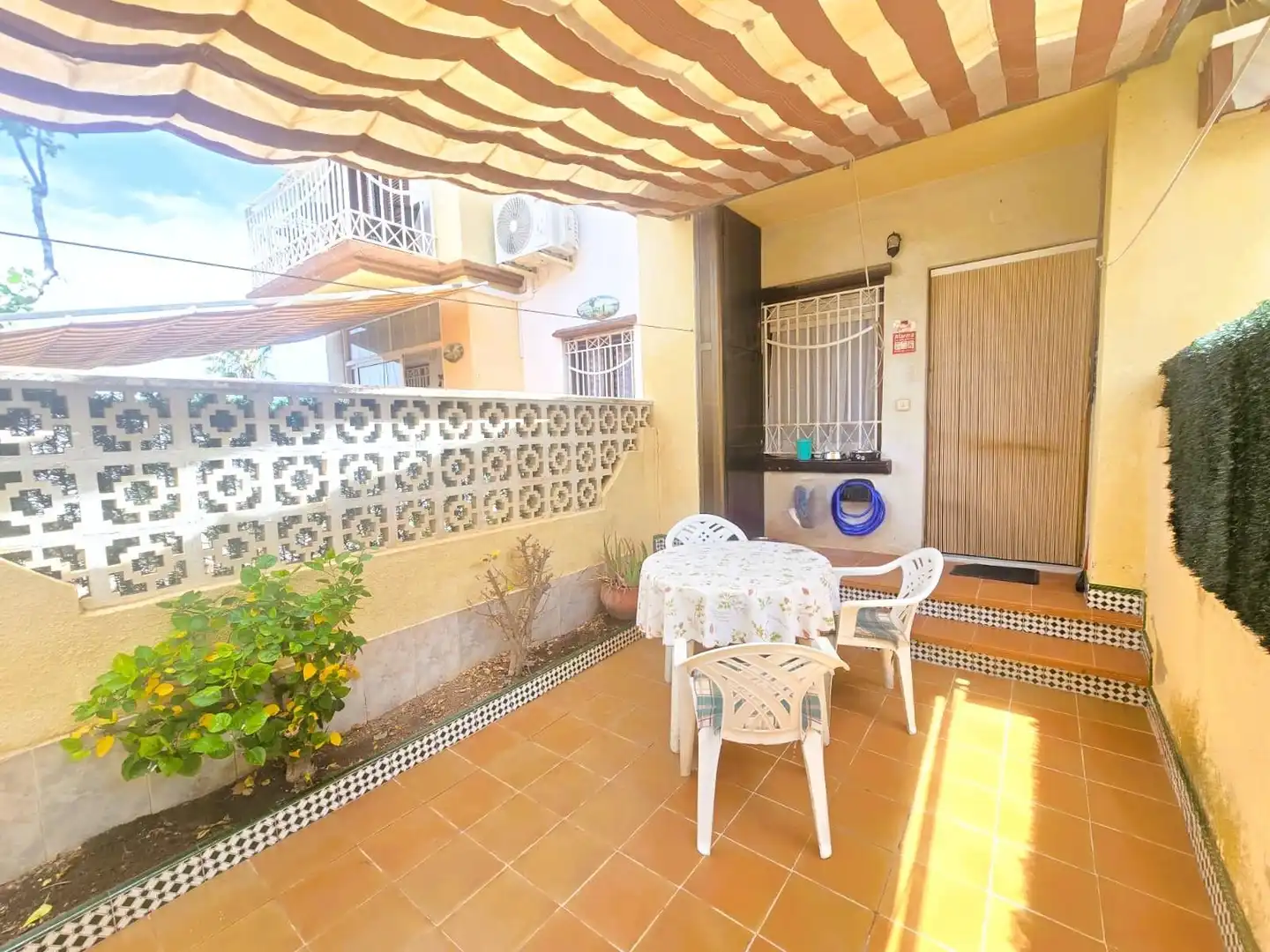 Terrasse von Haus oder Chalet zum Verkauf in Santa Pola mit Heizung und Möbliert