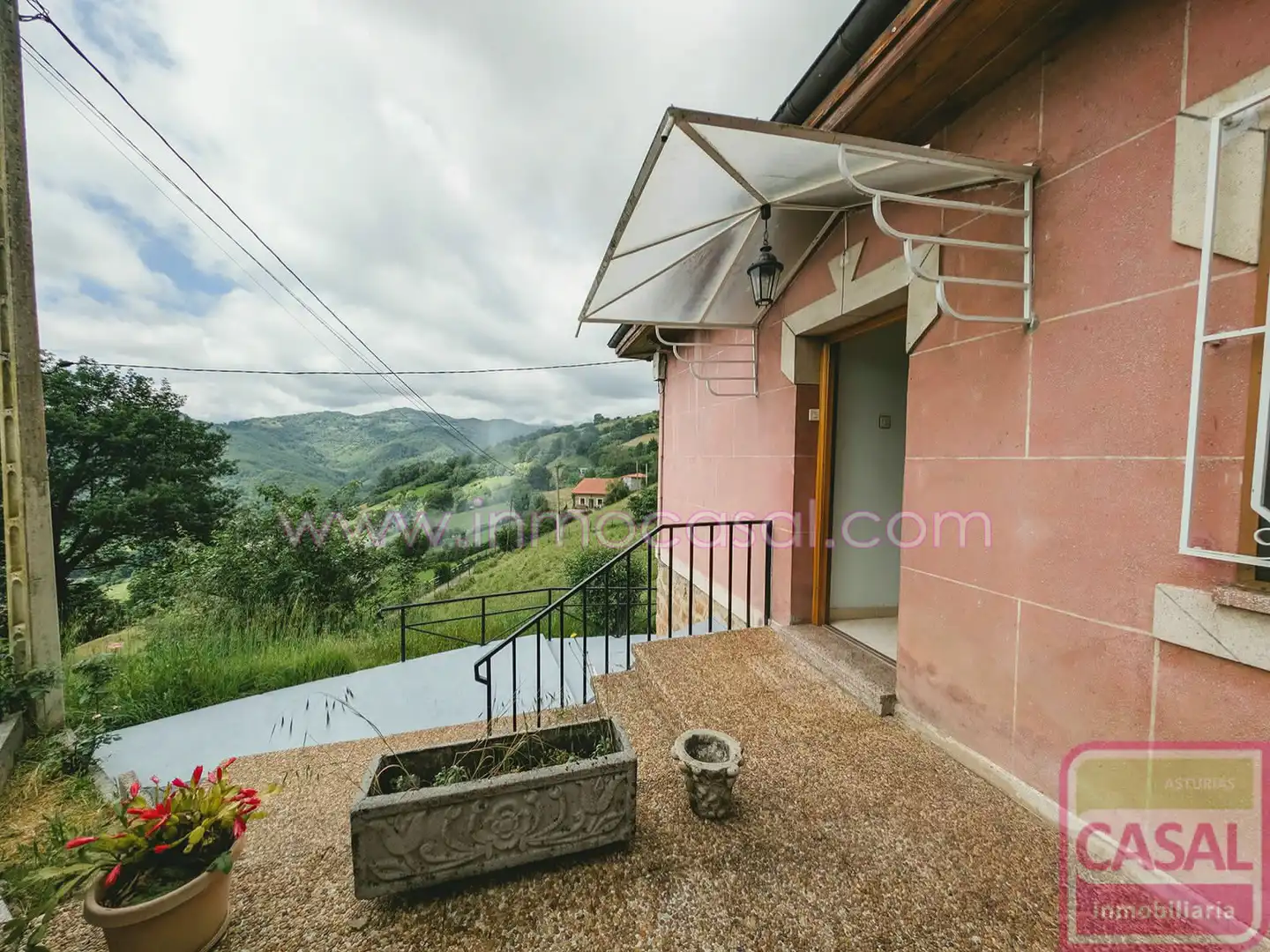 Terrace of Houses for sale in Mieres (Asturias)  with Terrace and Storage room