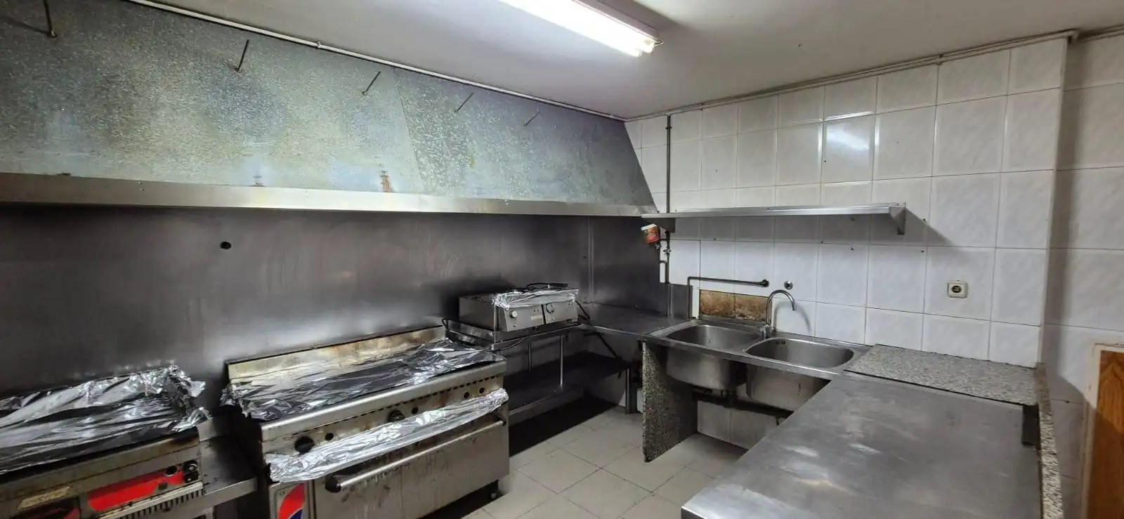 Cocina de Local en venta en Arenys de Mar