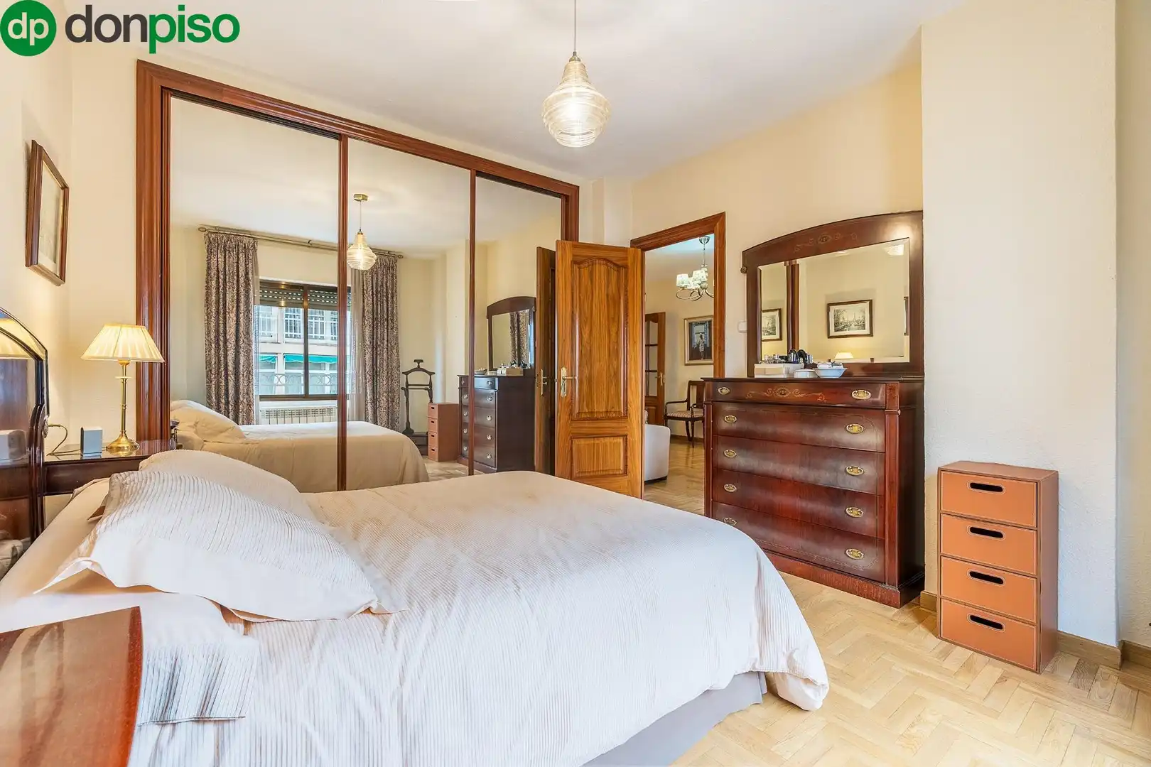 Bedroom of Flat for sale in Granada