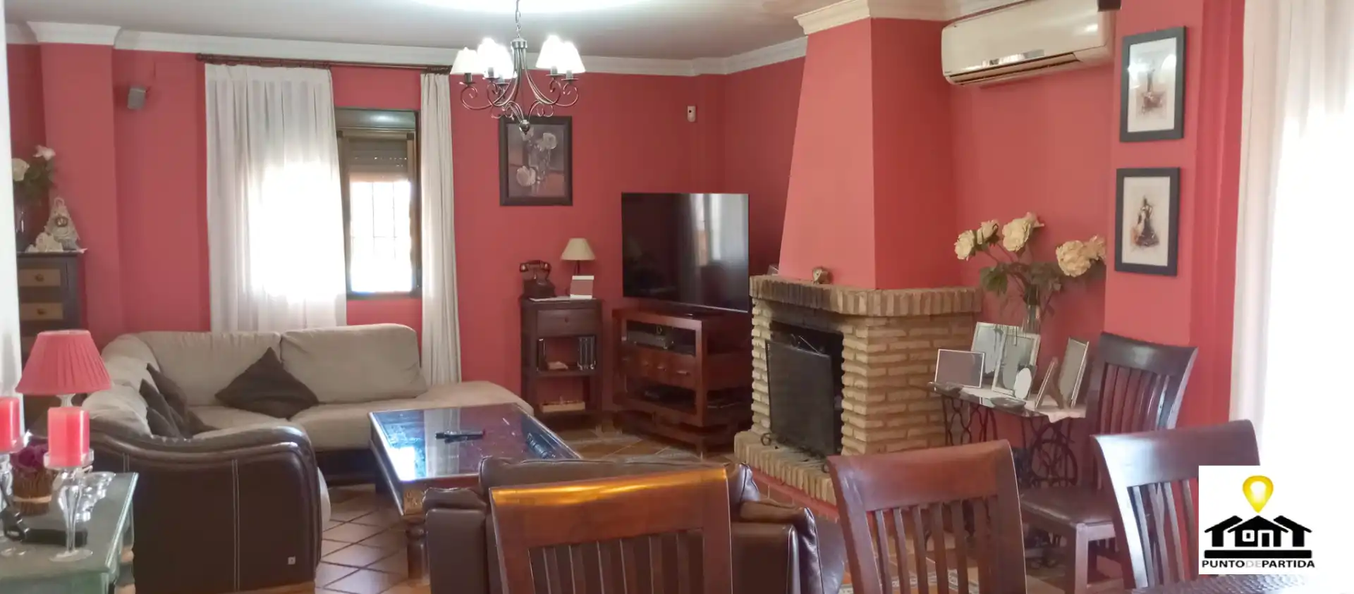 Sala de estar de Casa o chalet en venta en Carmona con Aire acondicionado, Jardín privado y Terraza