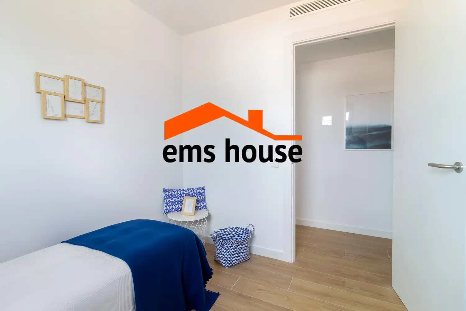 Ático de obra nueva con terraza en venta en Passeig de Josep Mundet 9, imagen 21