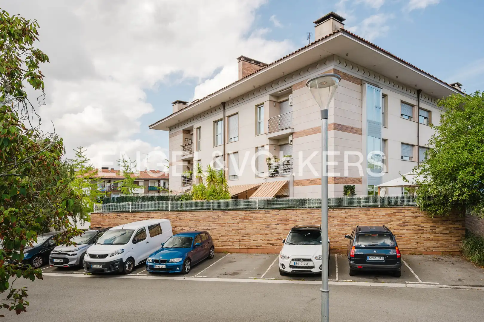Vista exterior de Dúplex en venta en Astigarraga con Calefacción y Balcón