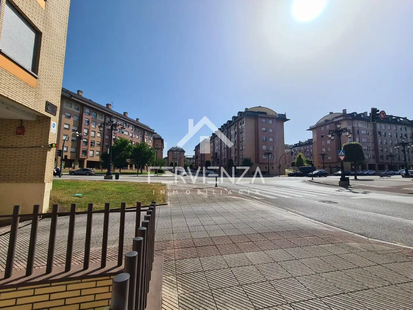 Vista exterior de Pis en venda en Oviedo 