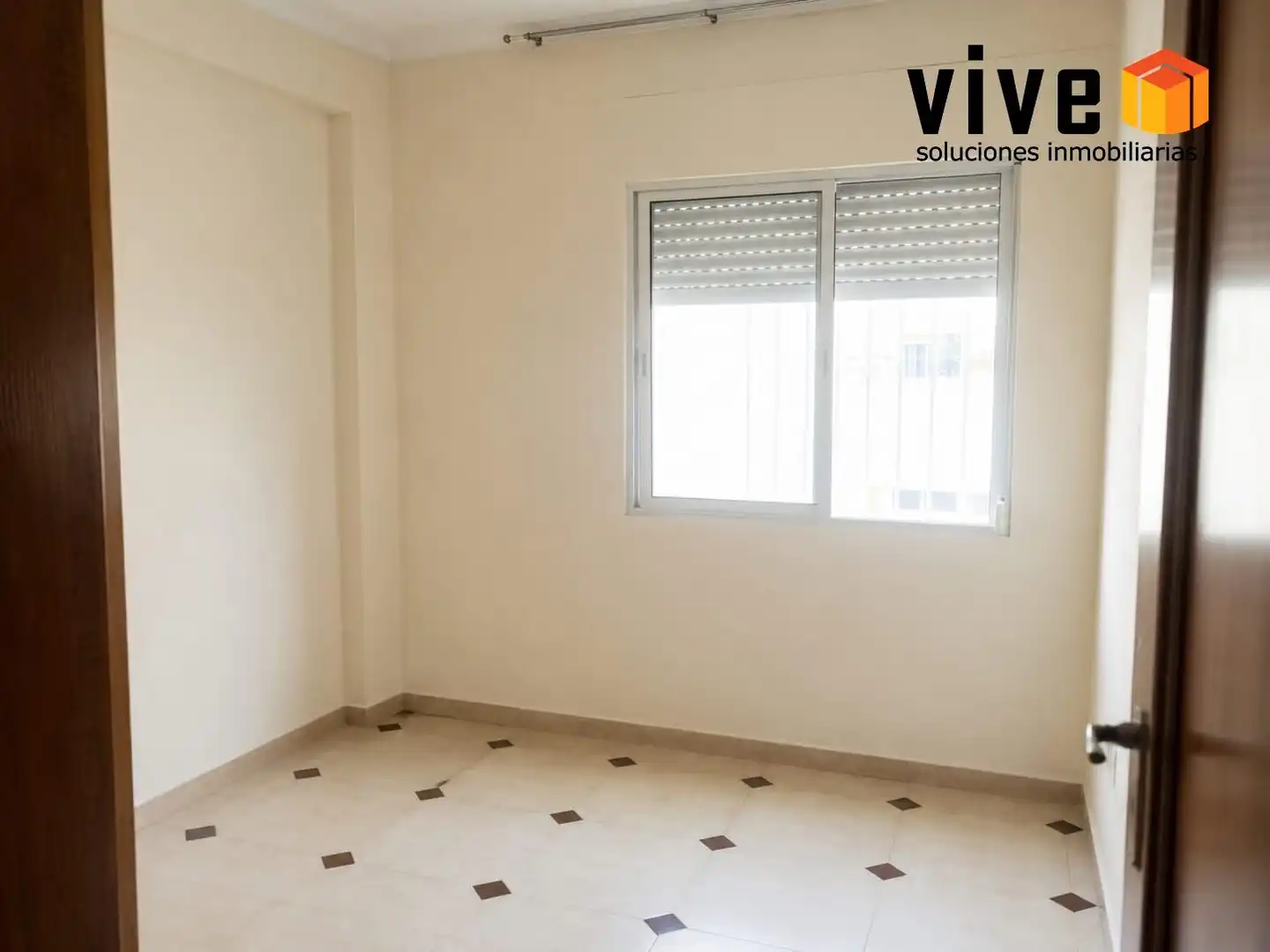 Bedroom of Flat for sale in Sevilla  with Air Conditioner, Terrace and Furnished
