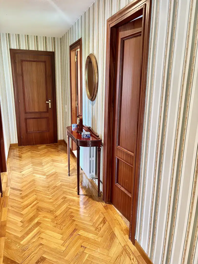 Houses for sale in Sariego  with Heating, Private garden and Parquet flooring
