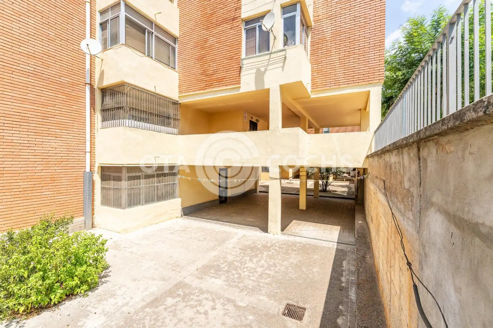 Vista exterior de Piso en venta en Reus con Balcón