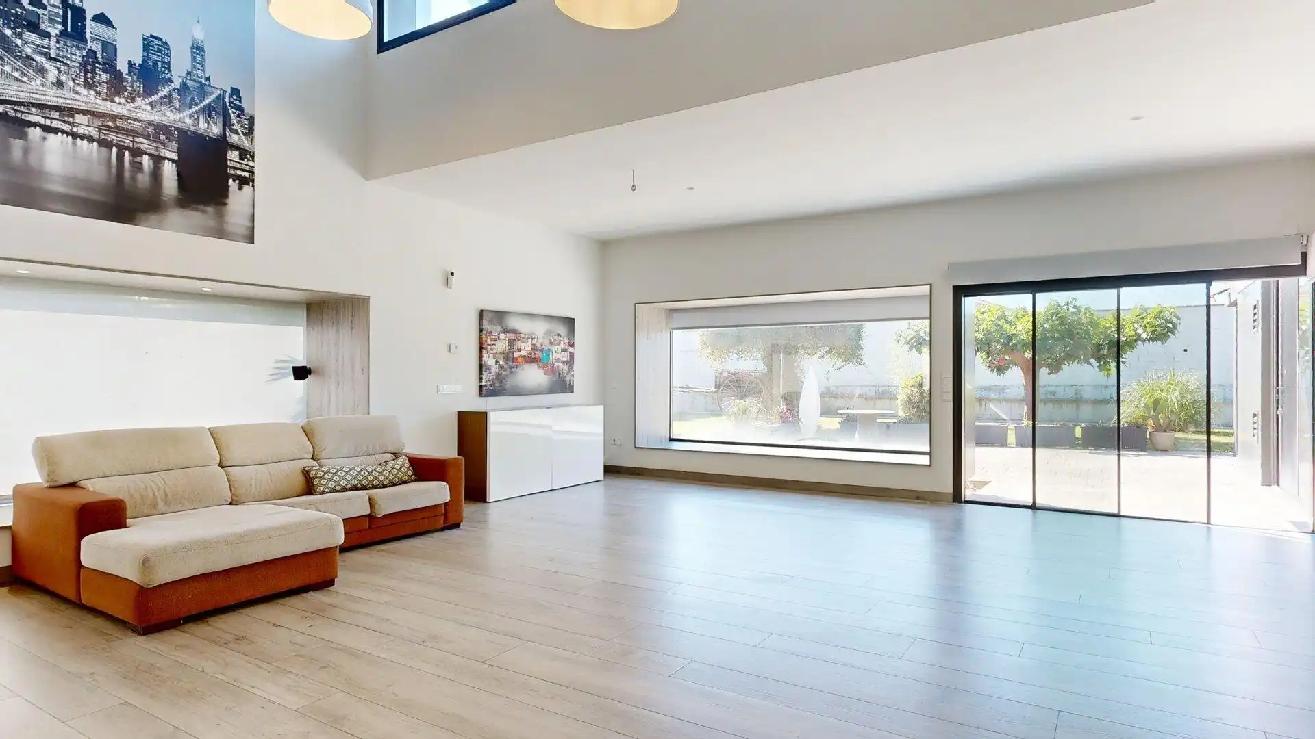 Sala de estar de Casa o chalet en venta en Zaragoza con Aire acondicionado, Calefacción y Jardín privado