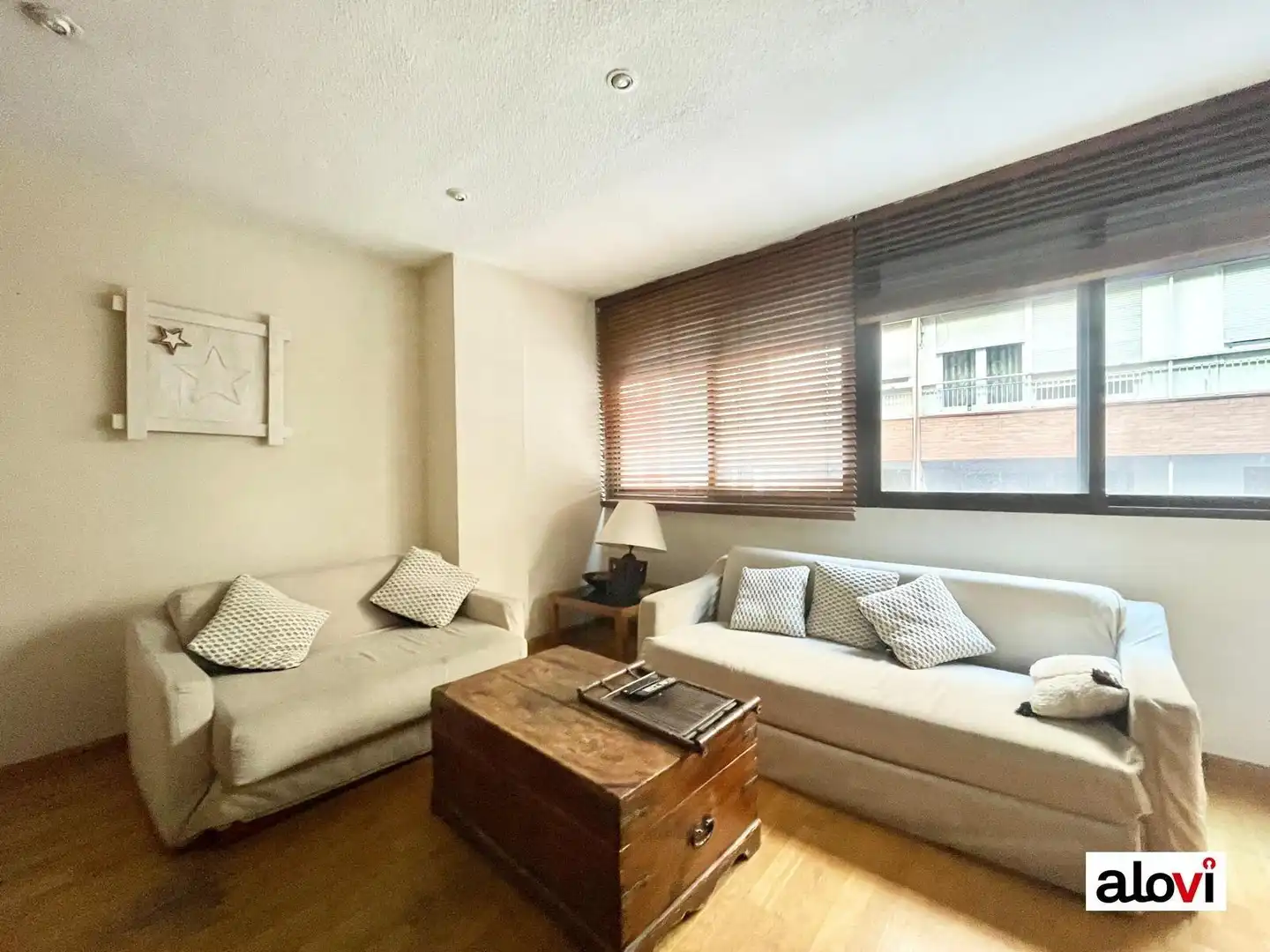 Sala de estar de Piso para compartir en Granada con Calefacción y Amueblado