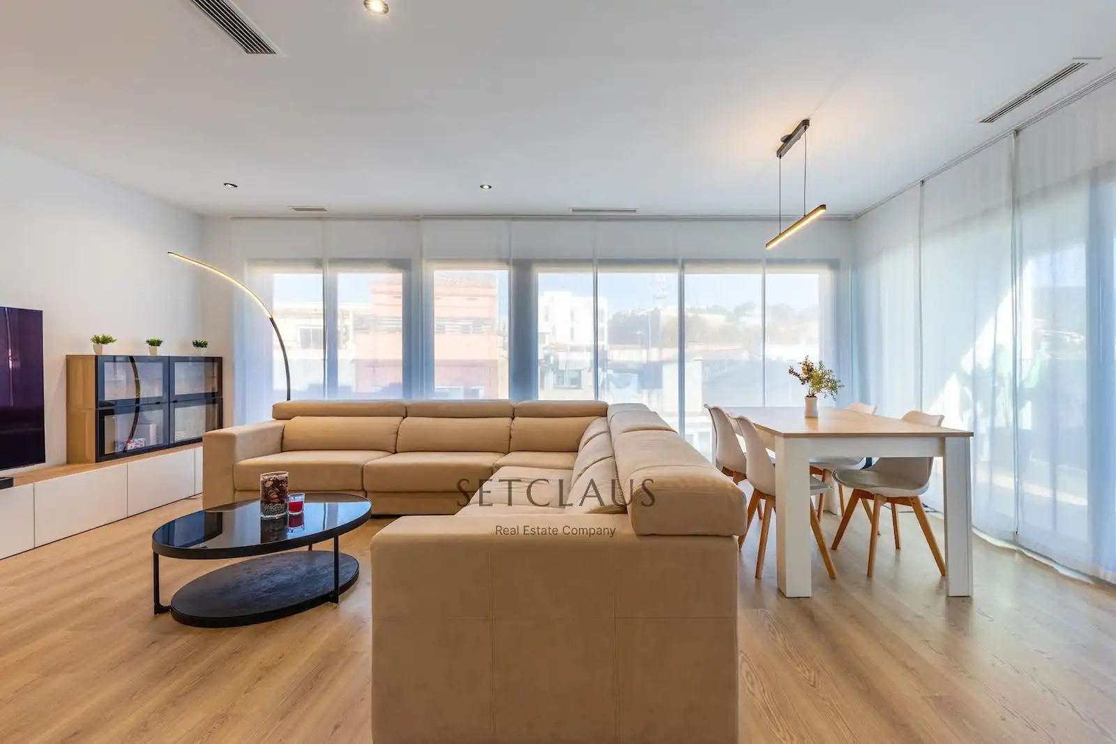 Living room of Flat for sale in El Masnou  with Air Conditioner, Heating and Terrace