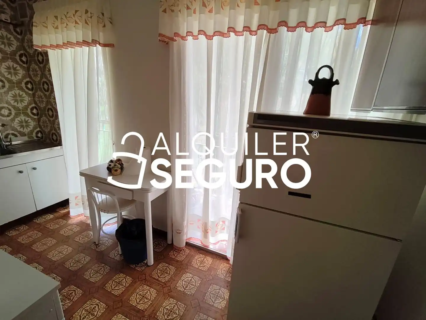 Pis de lloguer en Madrid amb Calefacció, Terrassa i Moblat