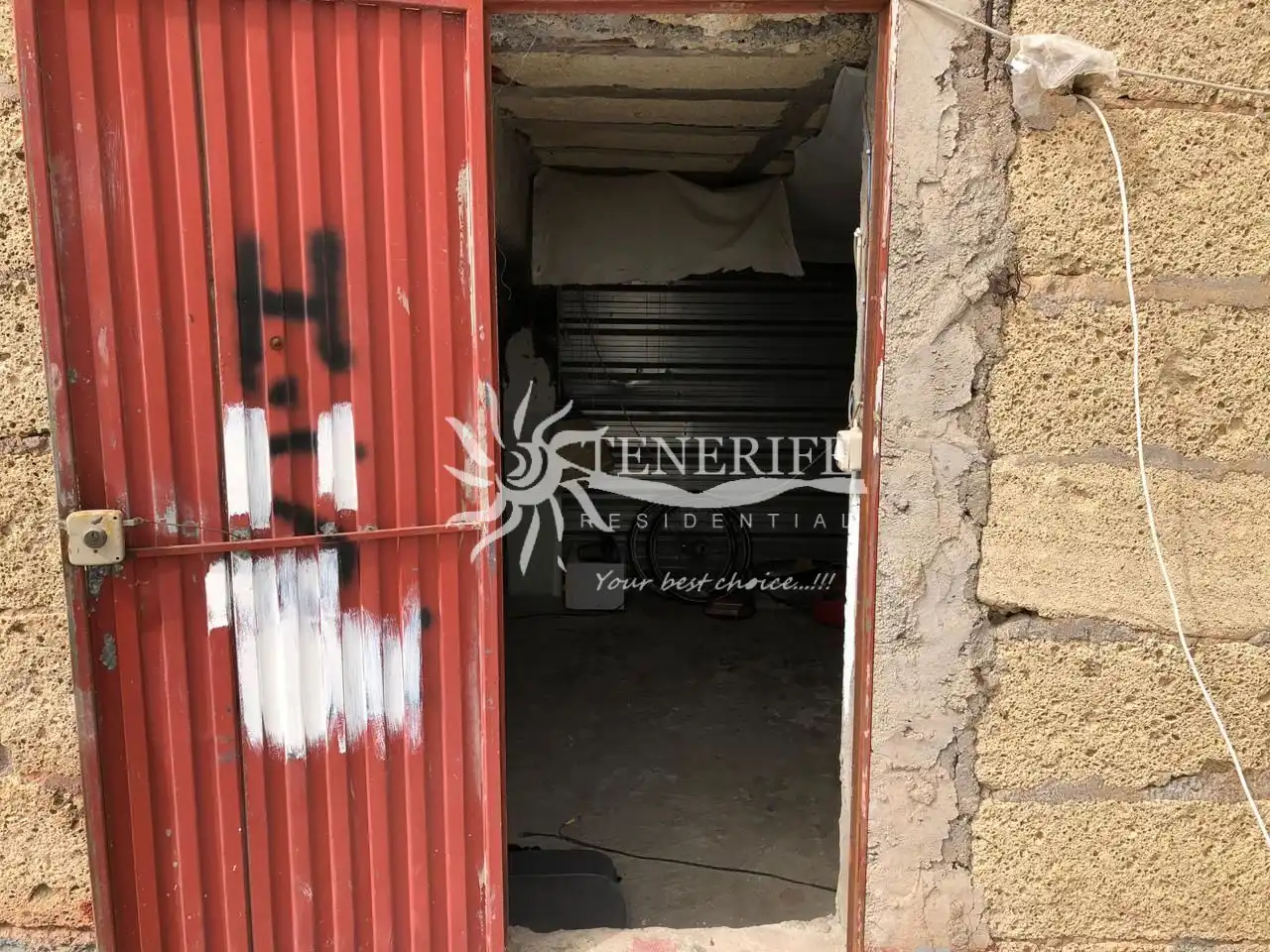 Vista exterior de Finca rústica en venta en Guía de Isora con Jardín privado, Trastero y Amueblado