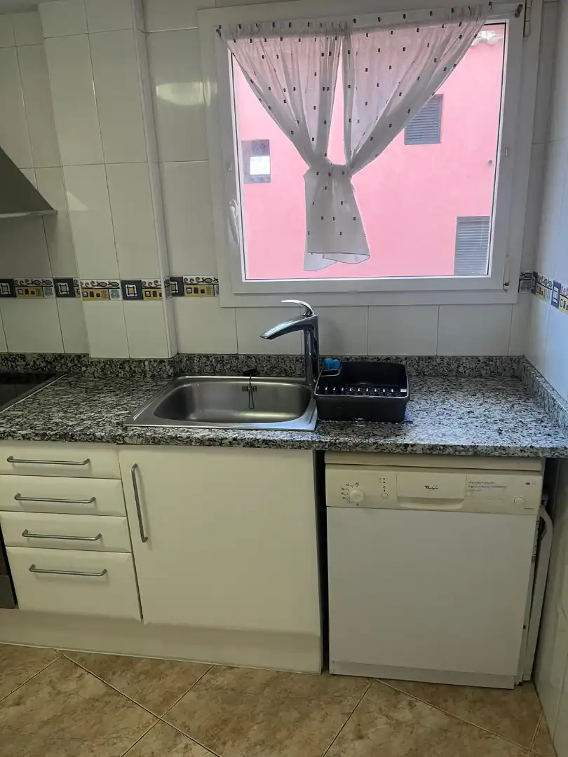 Cuina de Pis en venda en Palamós amb Aire condicionat, Calefacció i Moblat