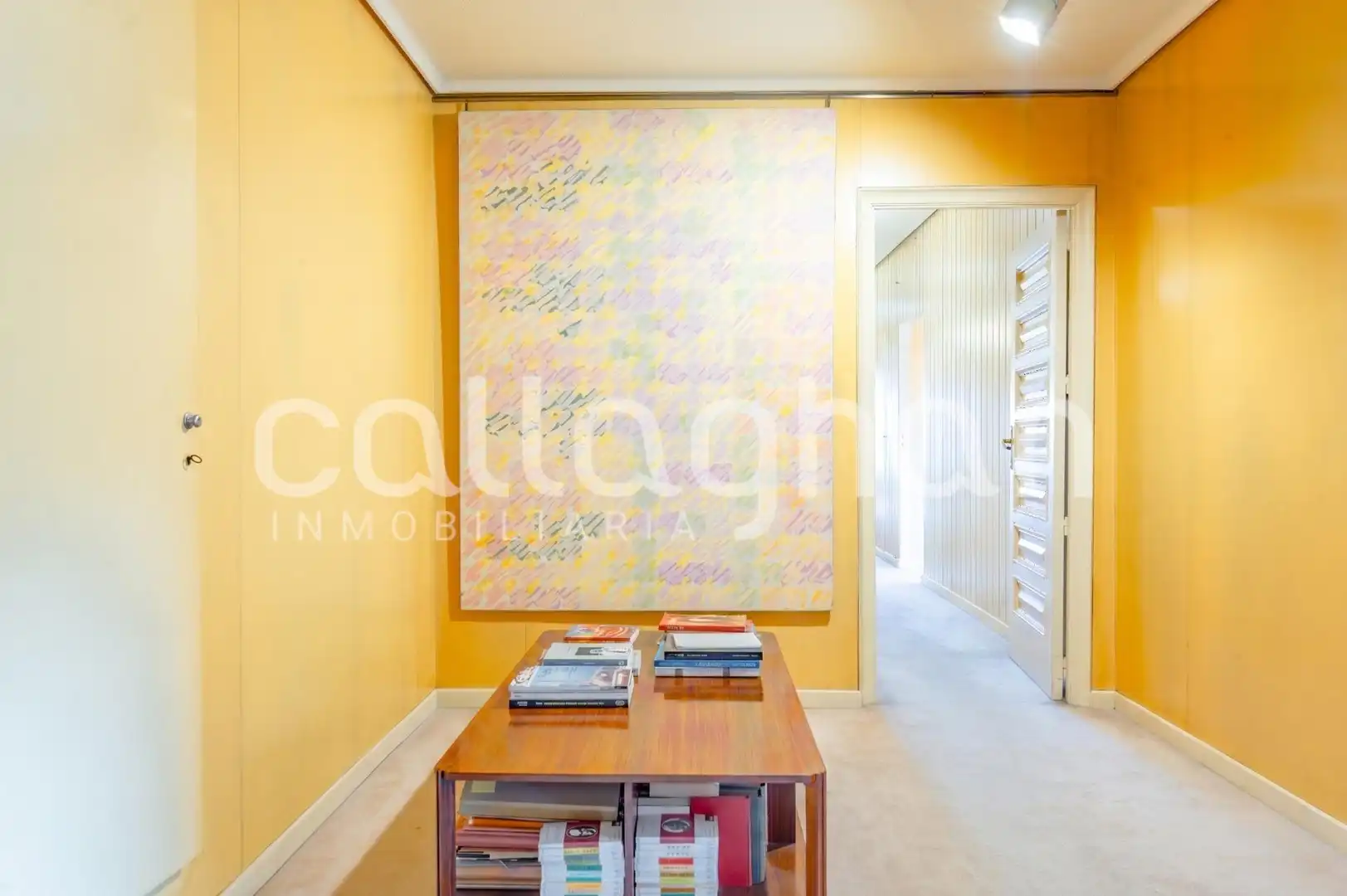 Flat for sale in Valencia  with Air Conditioner, Heating and Terrace