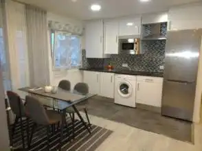 Cocina de Piso de alquiler en Gijón  con Calefacción, Parquet y Amueblado