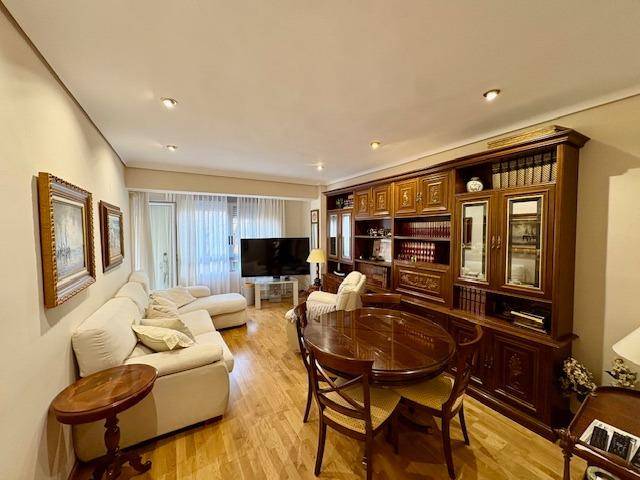 Piso en Venta en Plaza Illes Columbretes