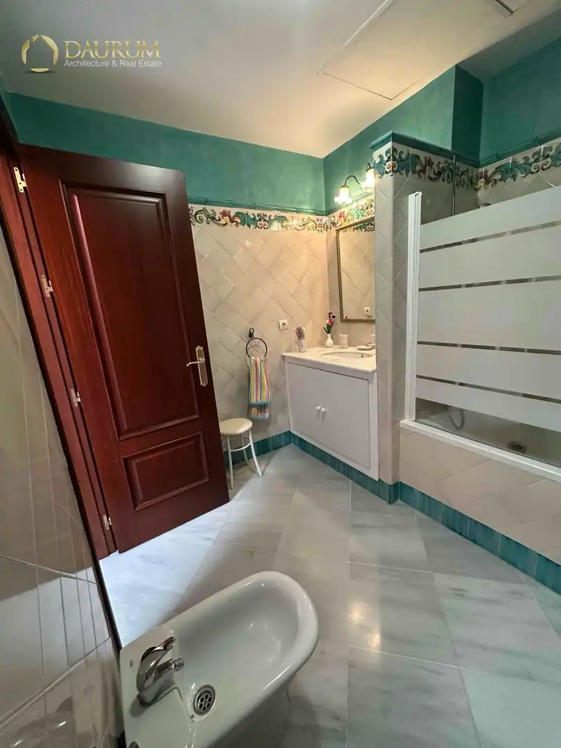 Baño de Casa o chalet en venta en Sevilla con Aire acondicionado, Terraza y Balcón