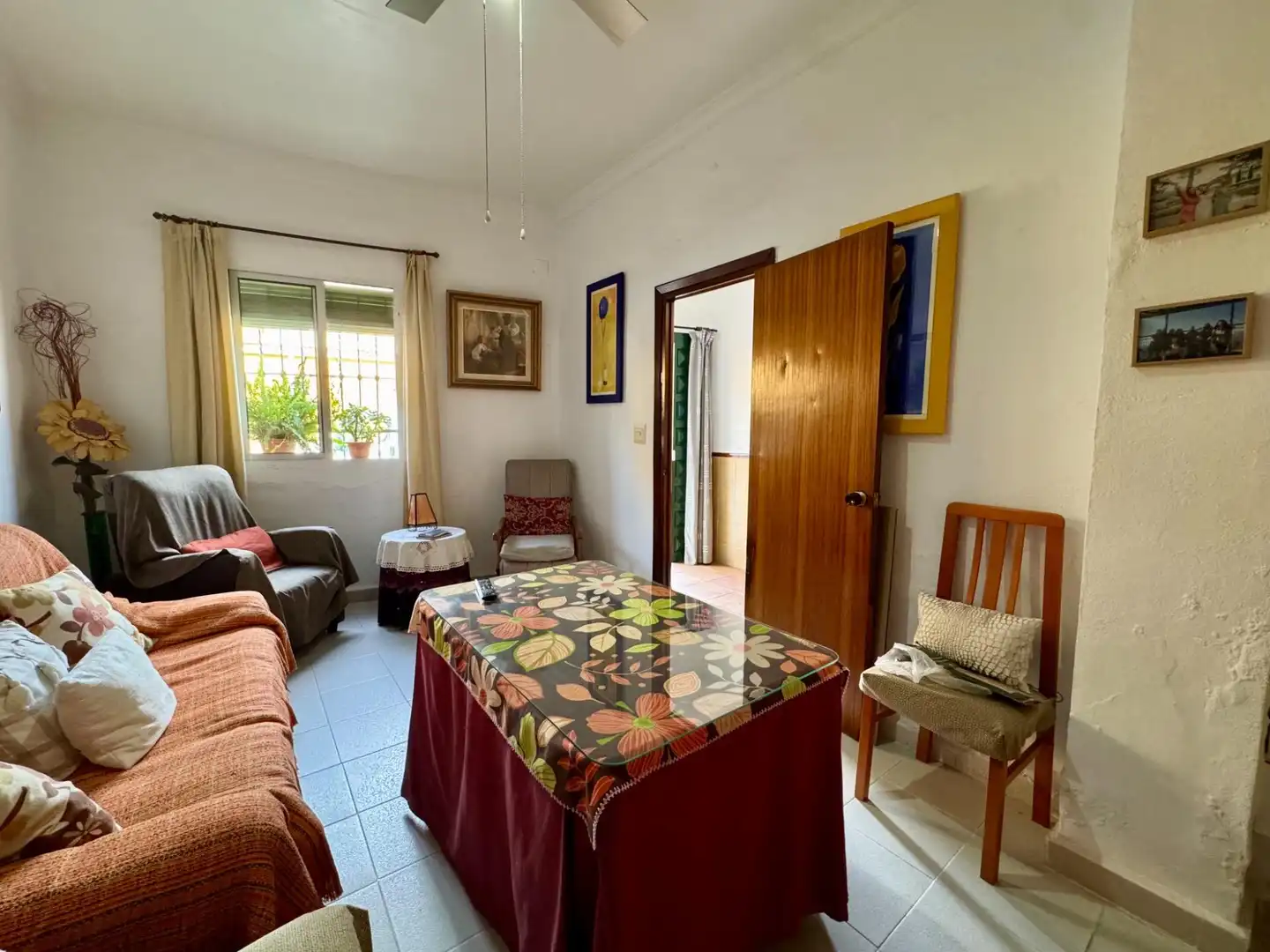 Sala d'estar de Casa o xalet en venda en Cruz de Humilladero