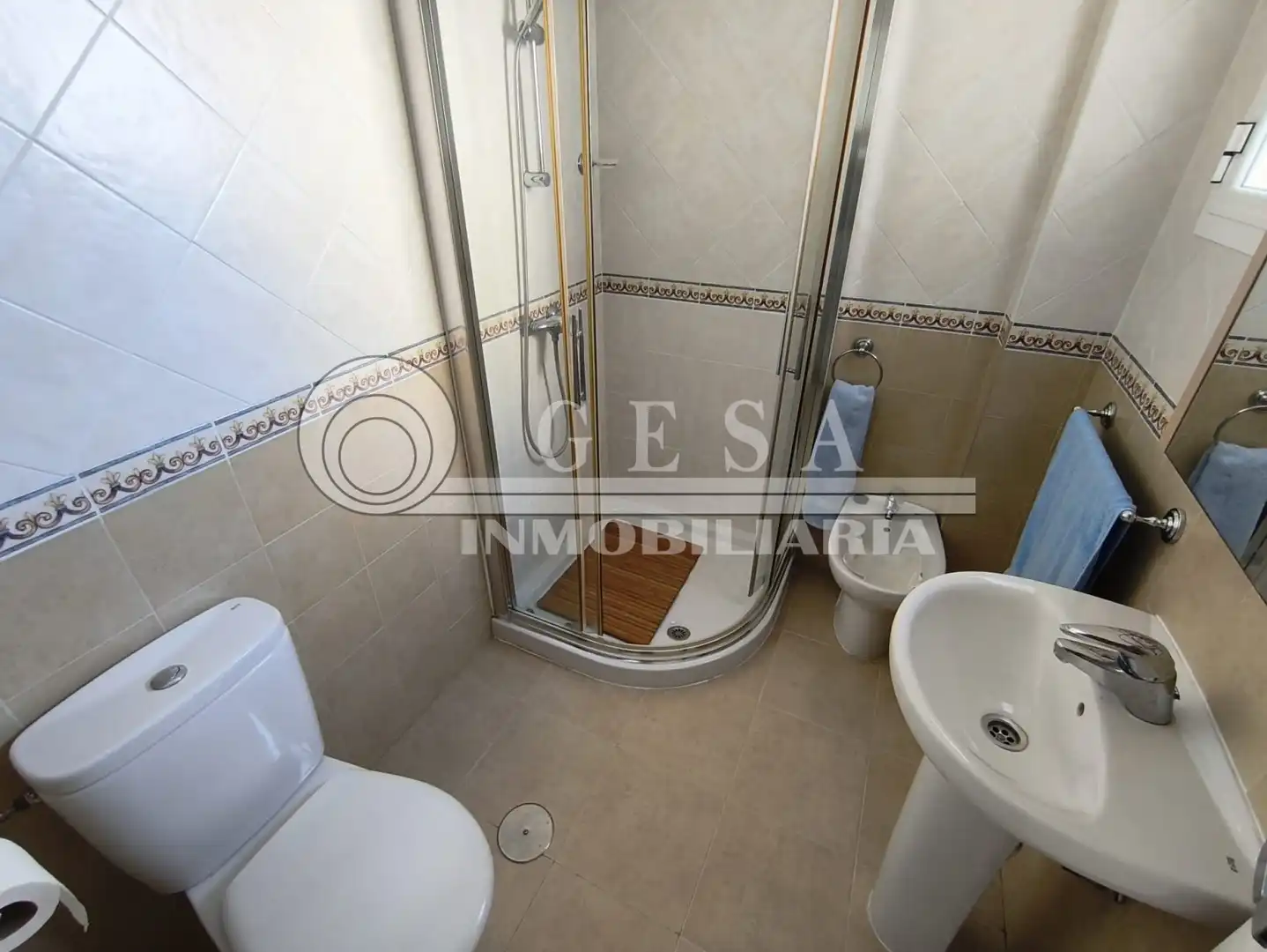 Bathroom of Flat for sale in Torrox  with Swimming Pool