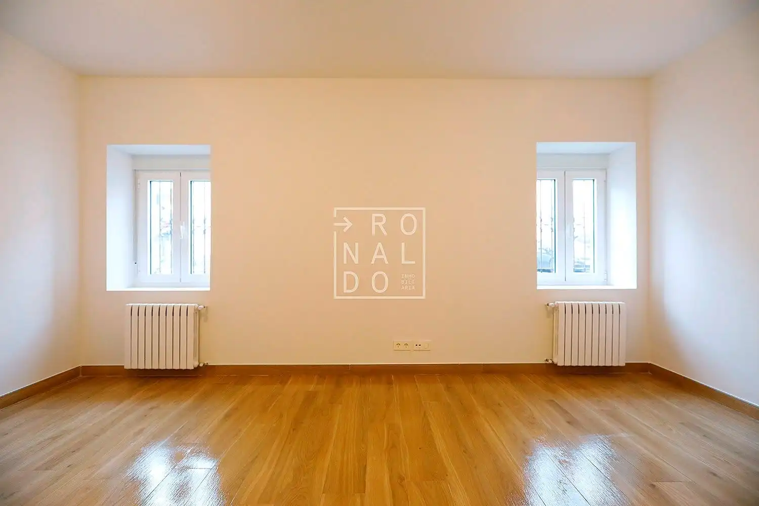 Sala de estar de Piso en venta en Irun  con Calefacción y Terraza