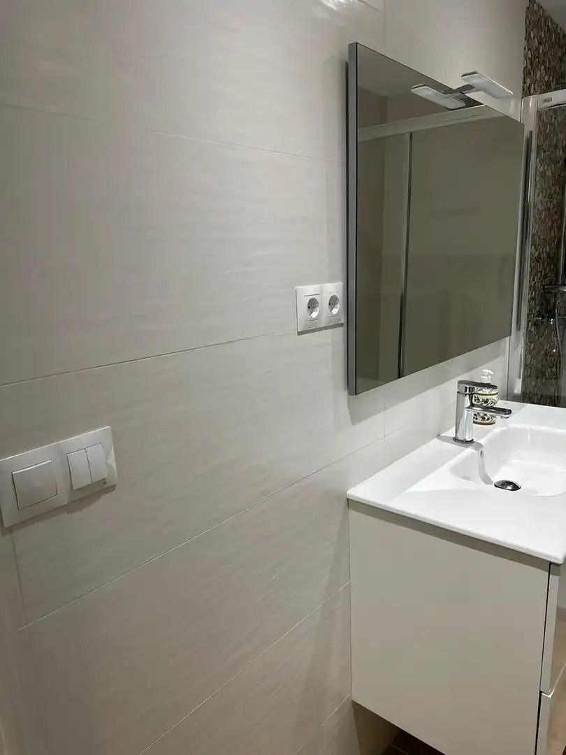Appartement compact avec terrasse à louer à Paseo Marítimo Rey de España, imagen 16