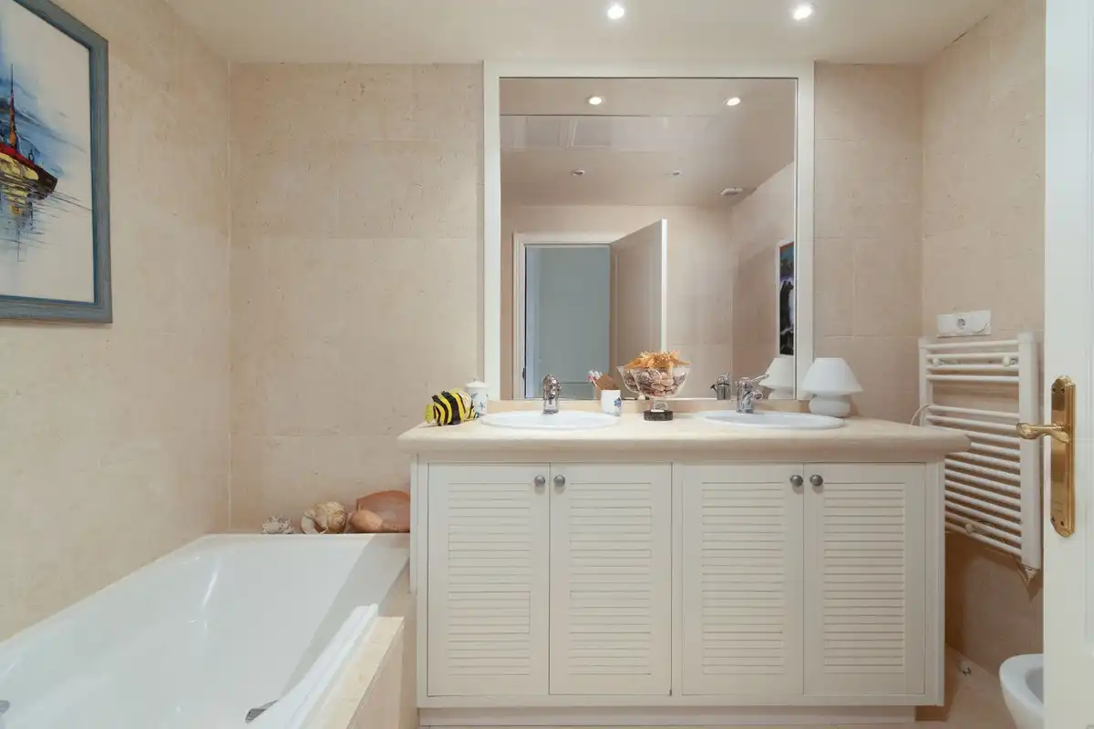 Flat with lift for sale in Nueva Andalucía, imagen 28