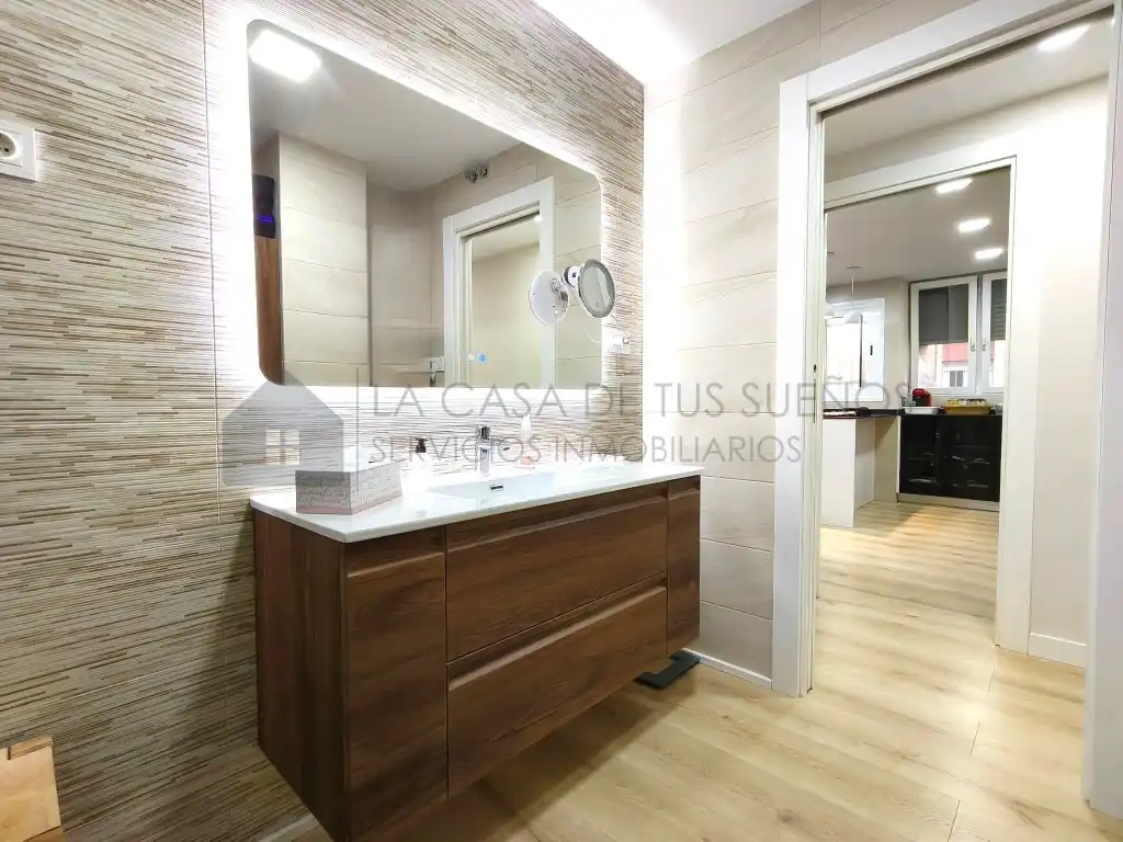 Flat for sale in Avenida Madrid De, Petrer