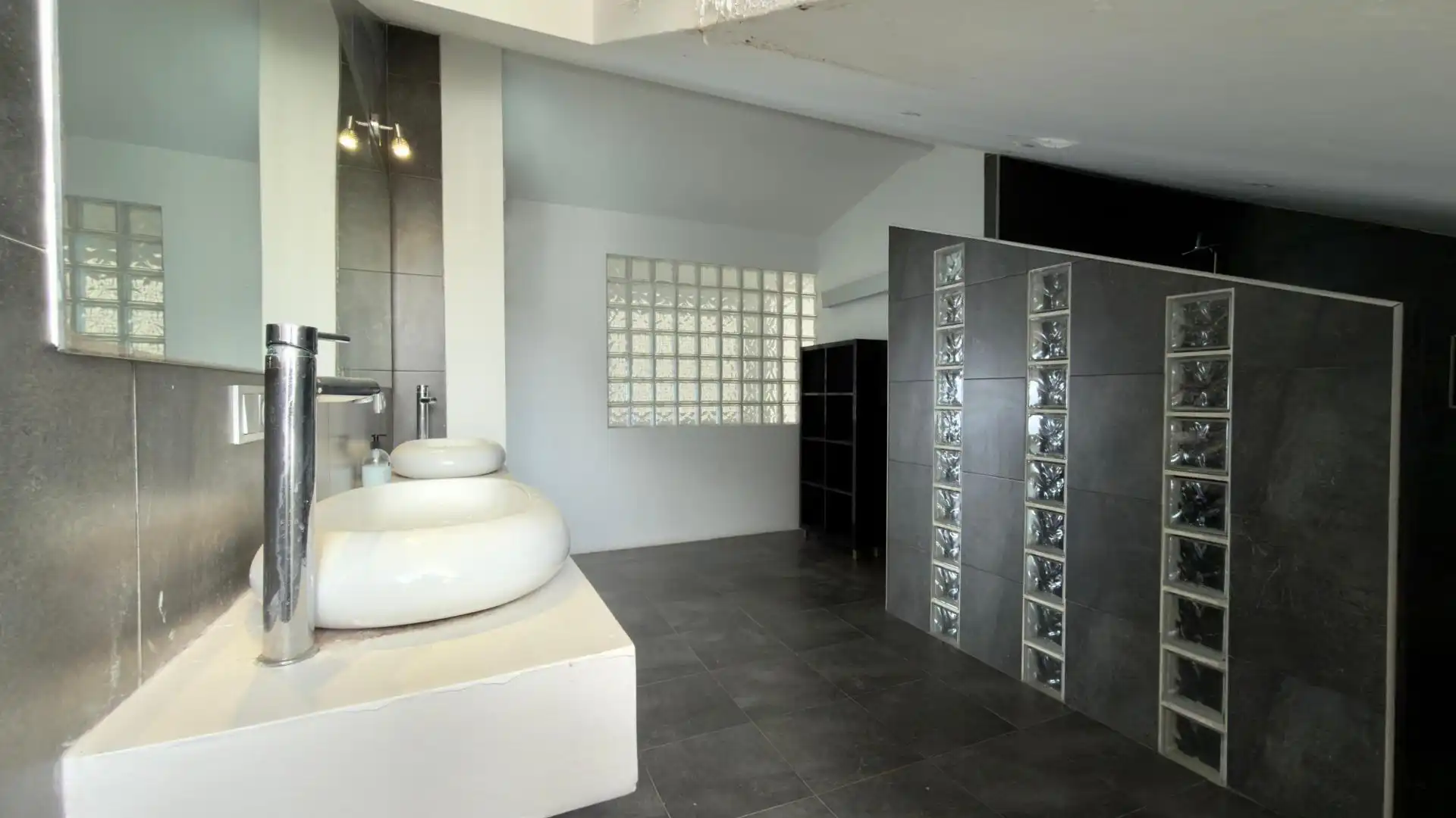 Bathroom of Houses for sale in Rincón de Loix