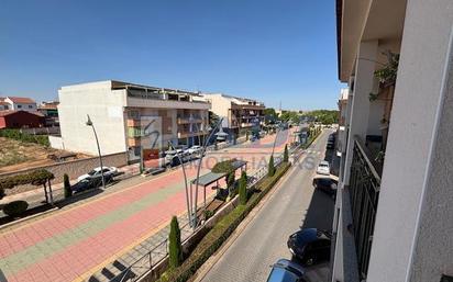 Vista exterior de Pis en venda en Valdepeñas amb Calefacció i Terrassa
