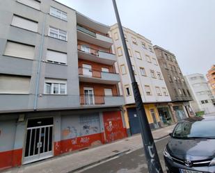 Vista exterior de Pis en venda en Ponferrada amb Calefacció, Terrassa i Traster