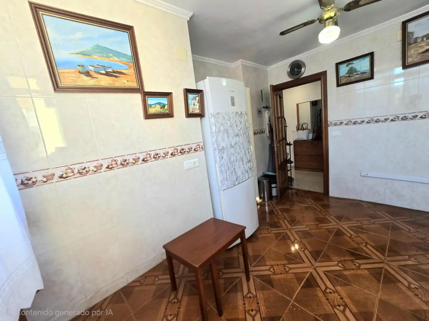 Wohnung zum Verkauf in Torremolinos mit Klimaanlage, Privatgarten und Terrasse
