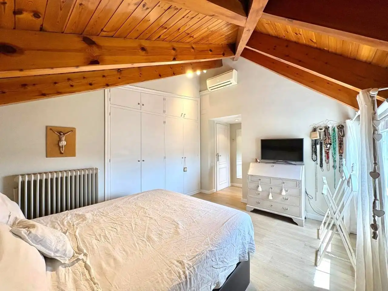 Schlafzimmer von Maisonette zum Verkauf in Sant Cugat del Vallès mit Klimaanlage, Heizung und Parkett