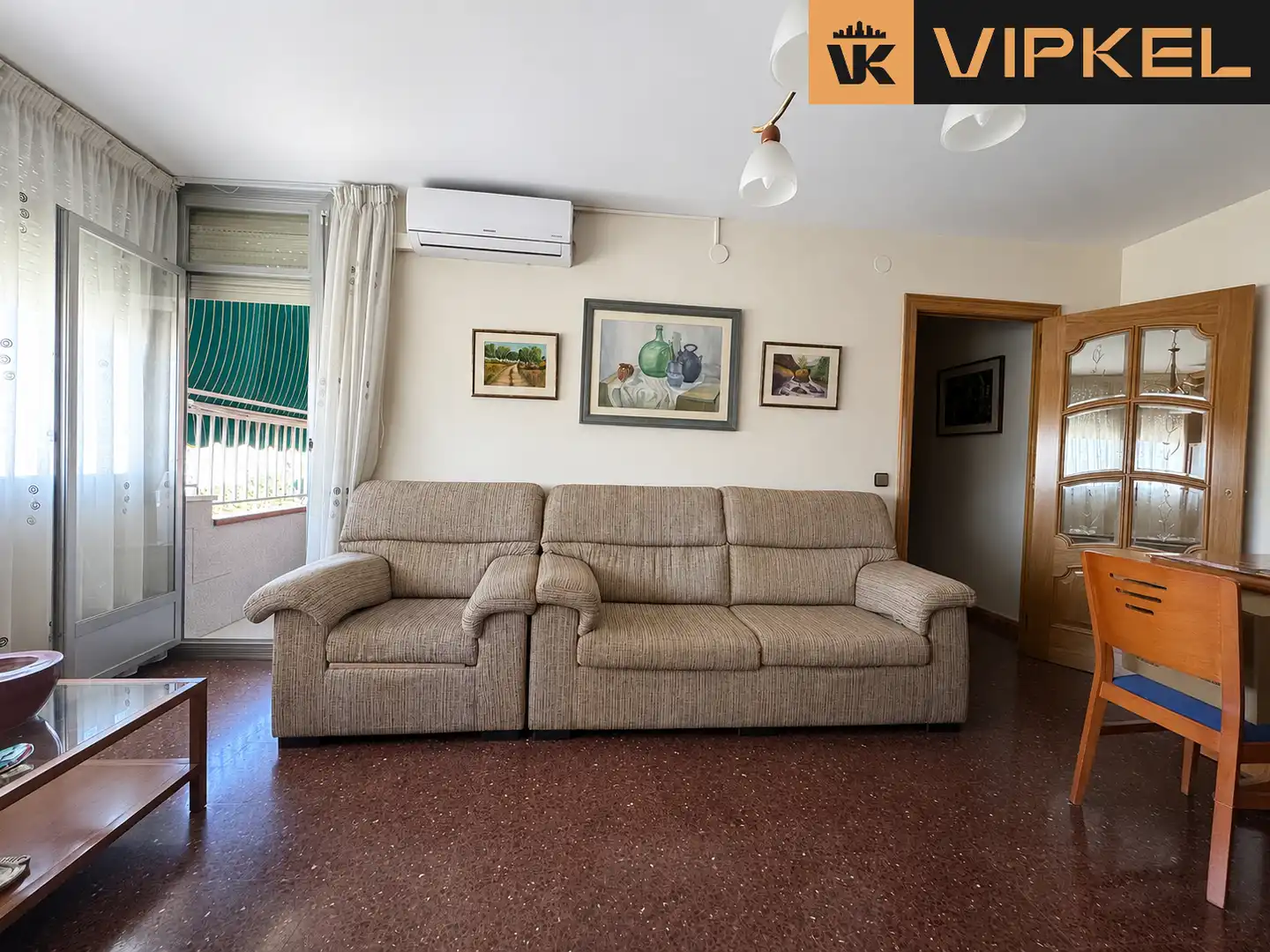 Wohnzimmer von Wohnung zum Verkauf in Cornellà de Llobregat mit Klimaanlage, Heizung und Terrasse