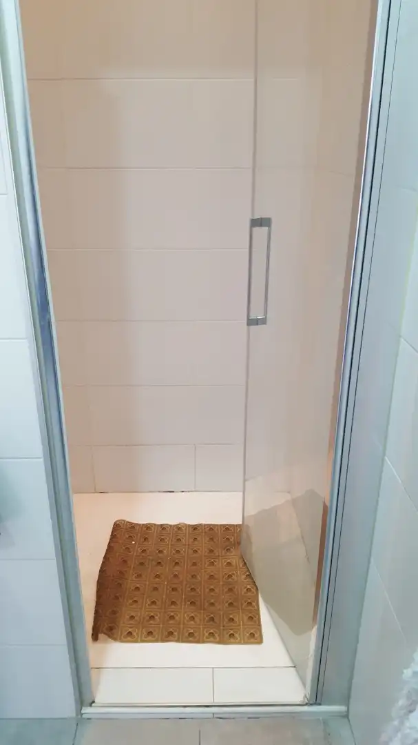 Bathroom of Ground floor for sale in Badalona  with Air Conditioner, Heating and Parquet flooring