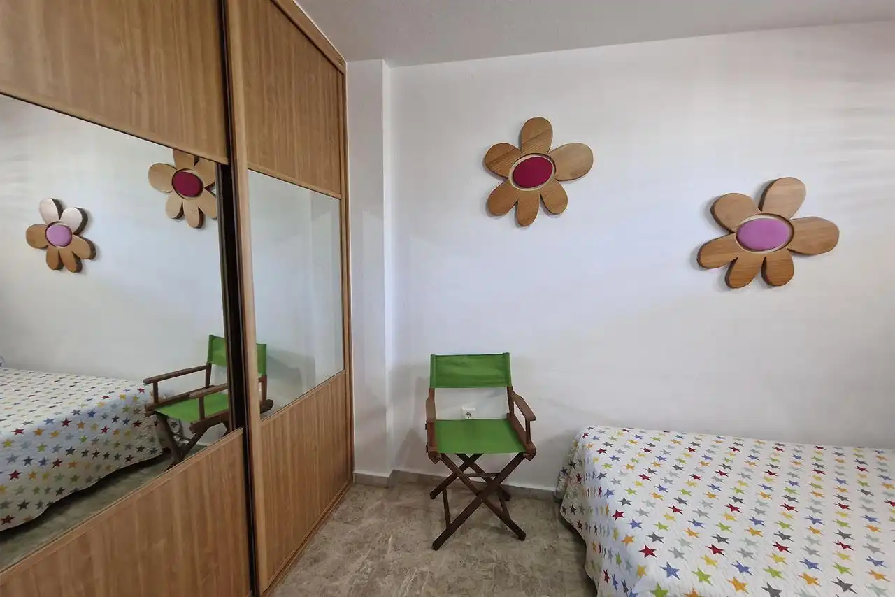 Dormitori de Pis de lloguer en Benalmádena amb Piscina i Moblat