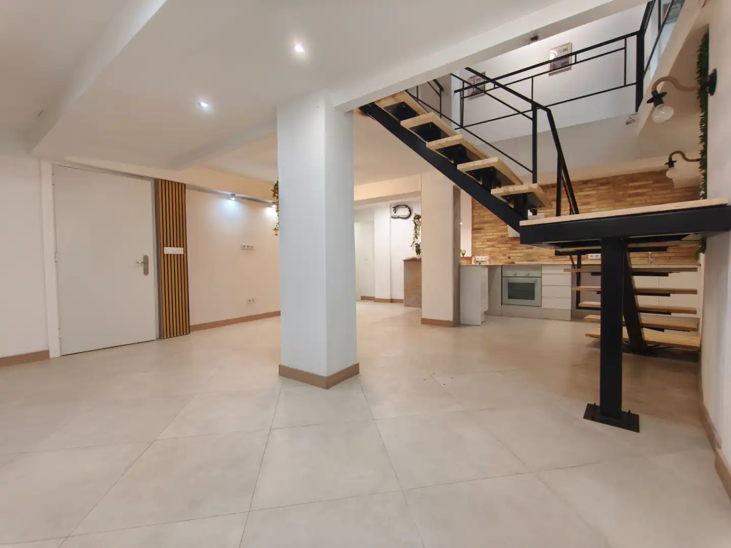 Dúplex en venda en Barcelona amb Aire condicionat, Forn i Alarma