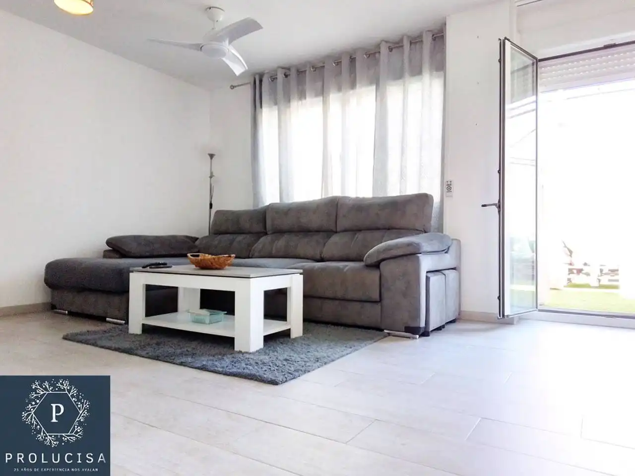 Living room of Detached homes for sale in Moraleja de Enmedio  with Heating and Terrace