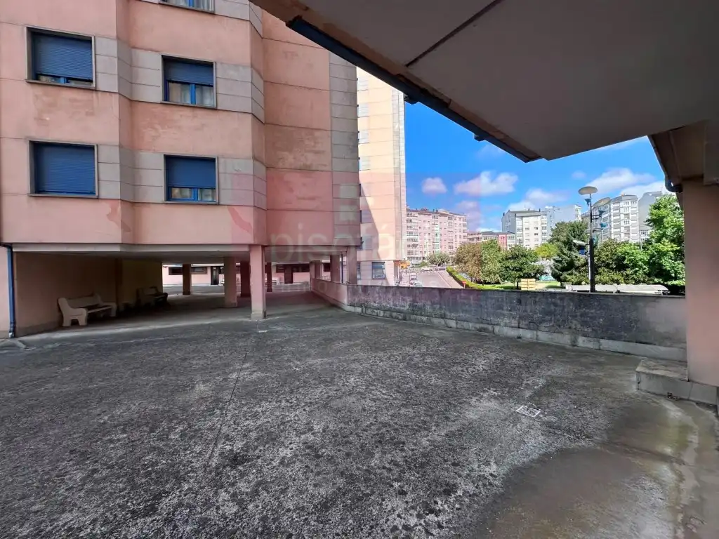 Parking de Piso en venta en Lugo
