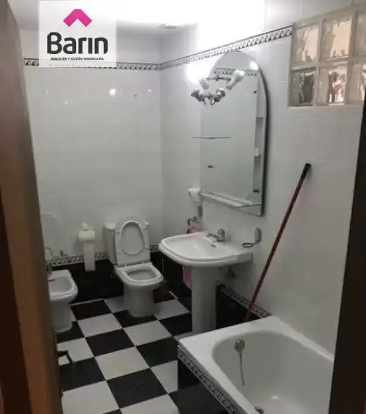 Baño de Piso en venta en Córdoba con Aire acondicionado, Terraza y Amueblado